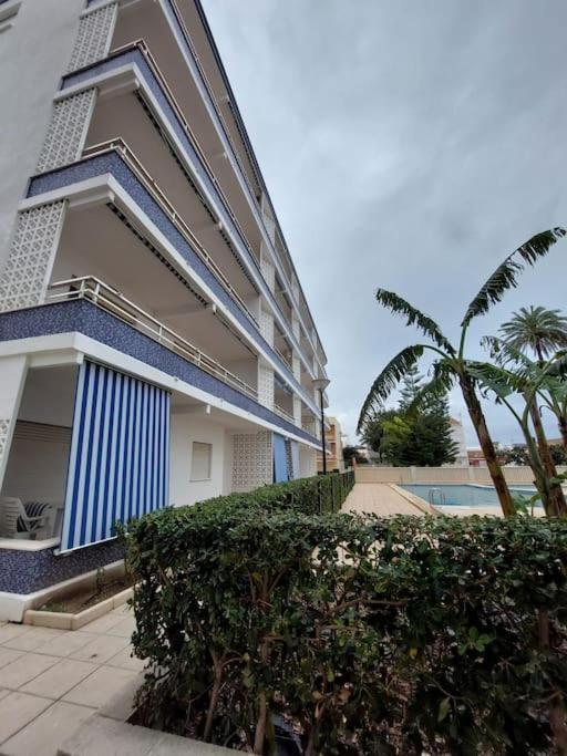 Apartamento Playa Piles -Familias- Екстериор снимка