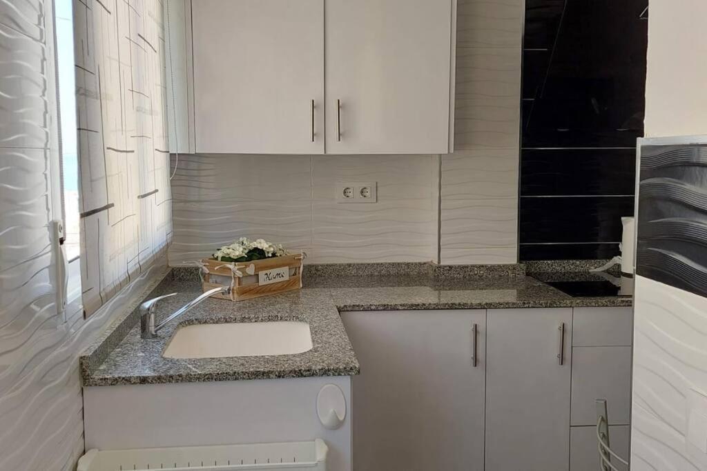 Apartamento Playa Piles -Familias- Екстериор снимка