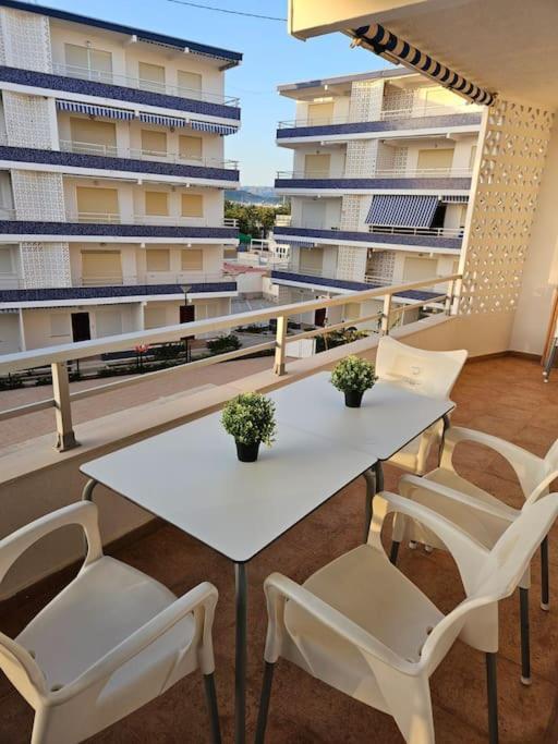 Apartamento Playa Piles -Familias- Екстериор снимка