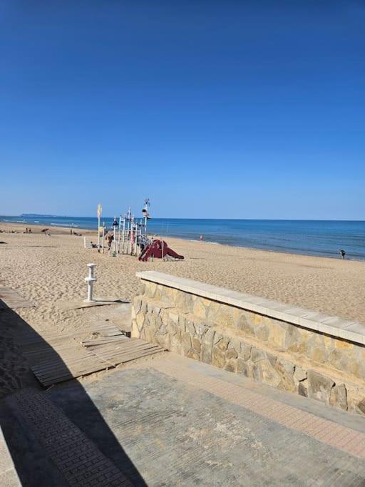Apartamento Playa Piles -Familias- Екстериор снимка