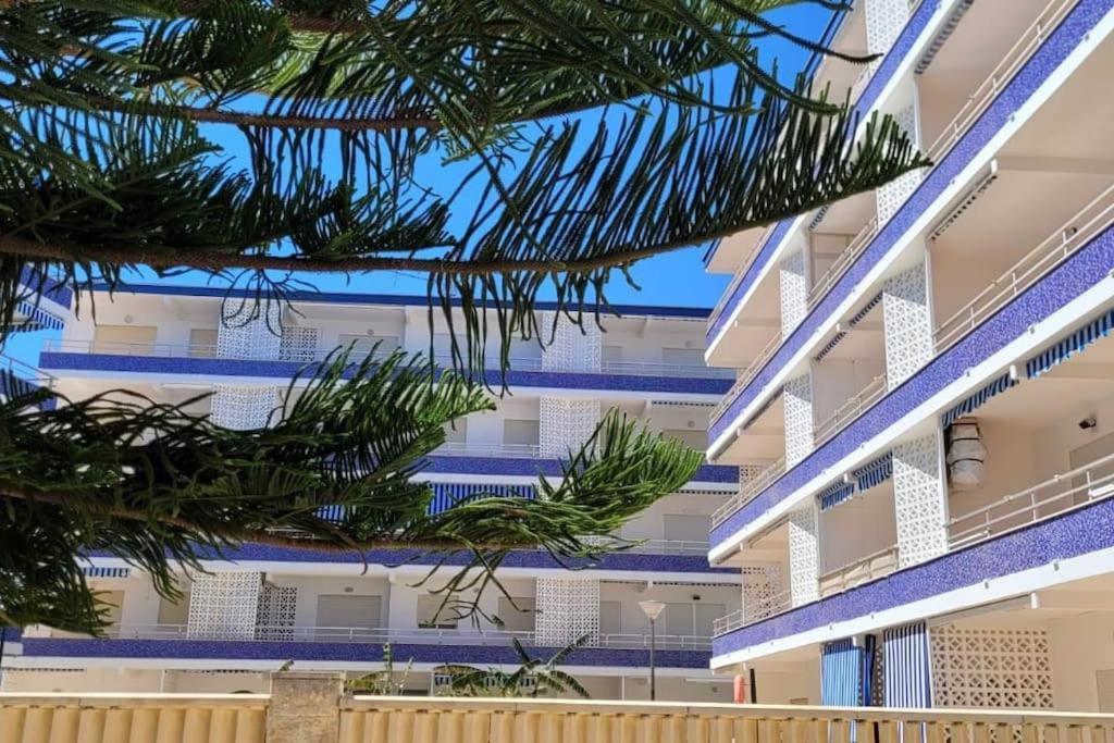 Apartamento Playa Piles -Familias- Екстериор снимка