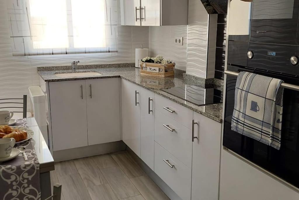 Apartamento Playa Piles -Familias- Екстериор снимка